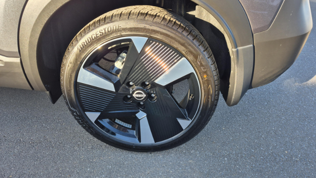 2026 NISSAN Kicks SR - Photo 4