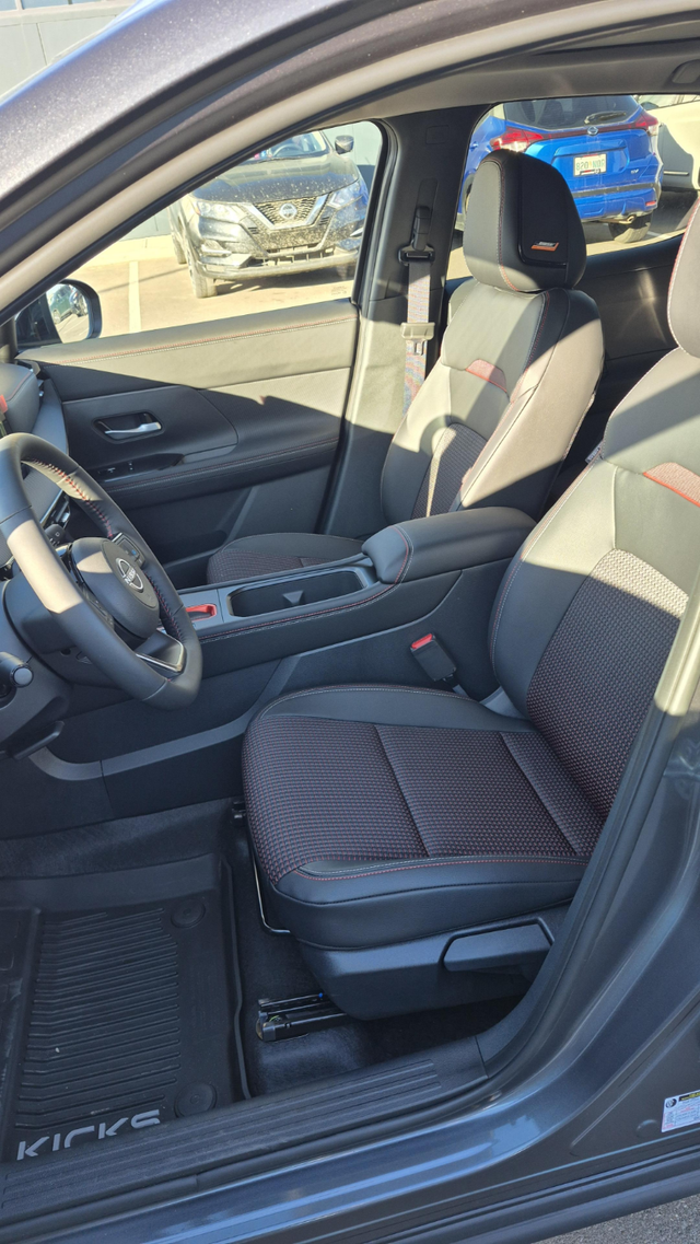 2026 NISSAN Kicks SR - Photo 5
