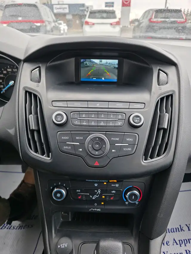 2018 Ford Focus SE Hatch - Photo 10