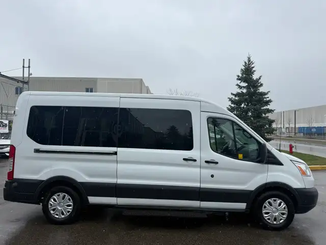 2015 Ford Transit Wagon Ford Transit - 12 Passengers - Photo 8