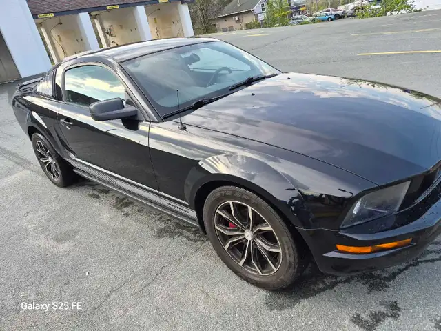 2005 Ford Mustang - Photo 5