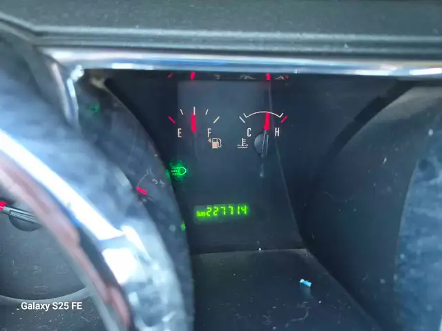 2005 Ford Mustang - Photo 6