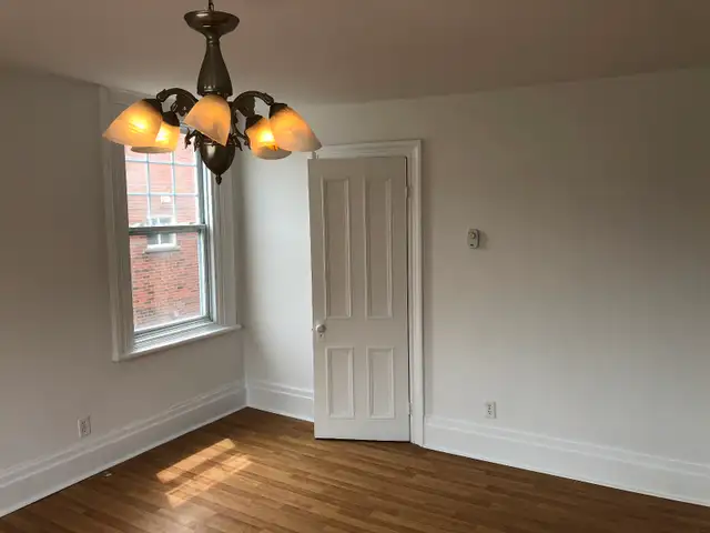 Charmant 4 ½ logement à louer. situé au centre de Sainte-Thérèse - Photo 6