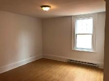 Charmant 4 ½ logement à louer. situé au centre de Sainte-Thérèse - Photo 10