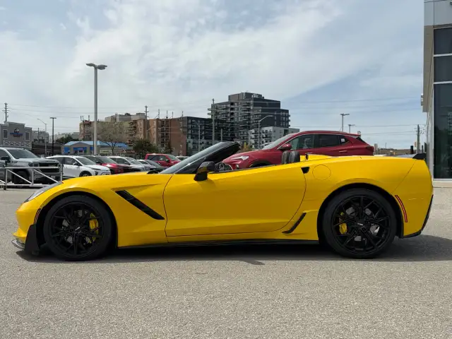 2015 Chevrolet Corvette - Photo 2