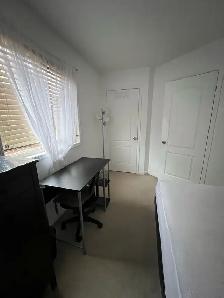 Mississauga -Room for Rent - Photo 3