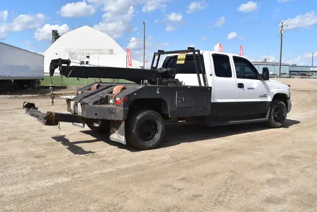 2007 GMC Sierra Classic 3500 - Photo 3