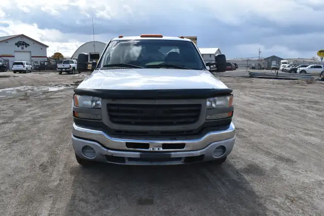 2007 GMC Sierra Classic 3500 - Photo 5