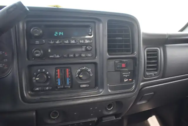 2007 GMC Sierra Classic 3500 - Photo 11