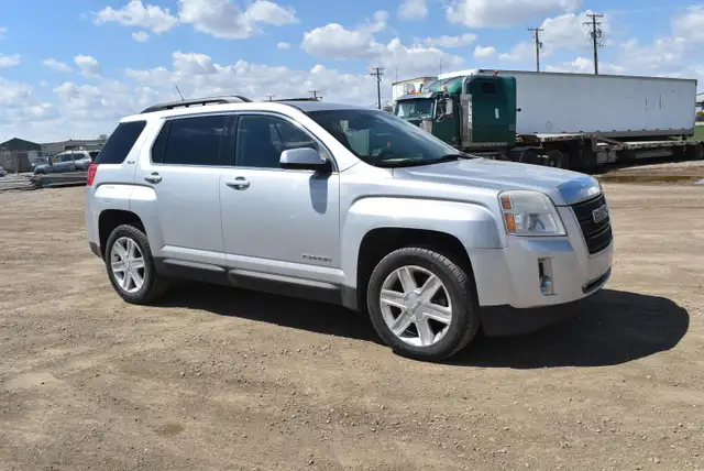 2011 GMC Terrain SLE - Photo 4