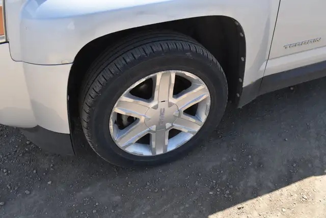 2011 GMC Terrain SLE - Photo 29