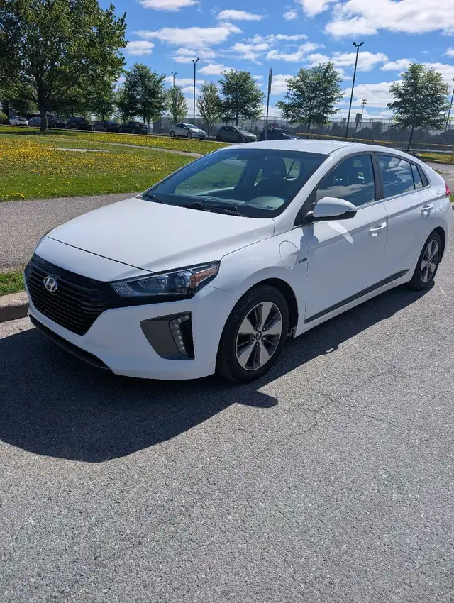 Hyundai Ioniq hybride   Saint-Hyacinthe Ghislain 819-818-1744 - Photo 4