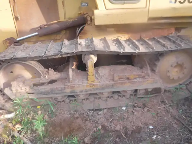 John Deere 450G bulldozer - Photo 5