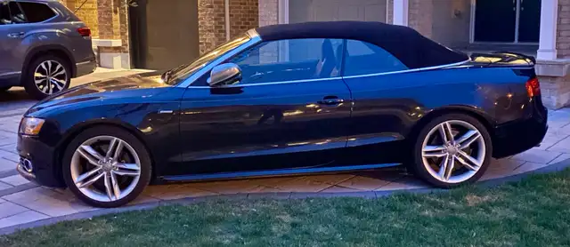 2010 Audi S5 Convertible by owner low kms - Photo 5