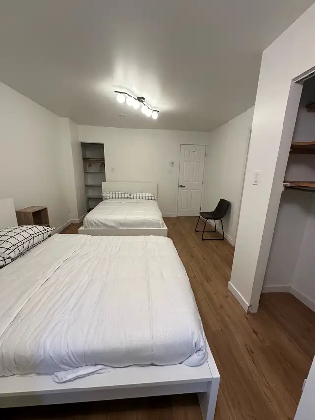 3 Bedrooms Downtown - Photo 9