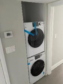 Newly Renovated Furnished Studios & 1BR in Roncesvalles - Photo 7
