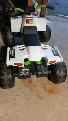 White Turbo Ride-On Quad