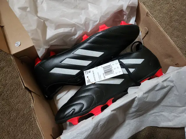 BRAND NEW SOCCER CLEATS $40
