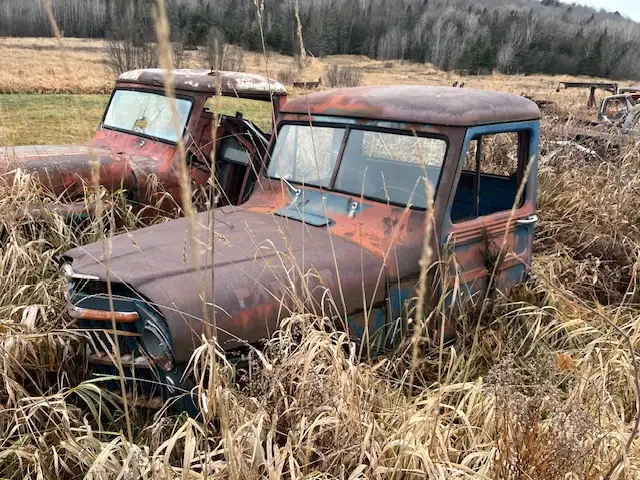 various old trucks - Photo 6