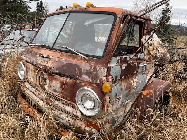 various old trucks - Photo 7