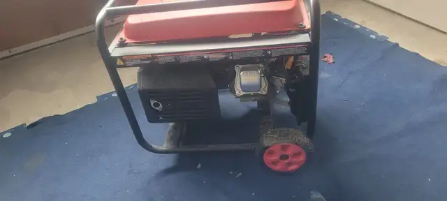 POWER AP5000C  Generator // Used for 20 hours // Mint $800.00