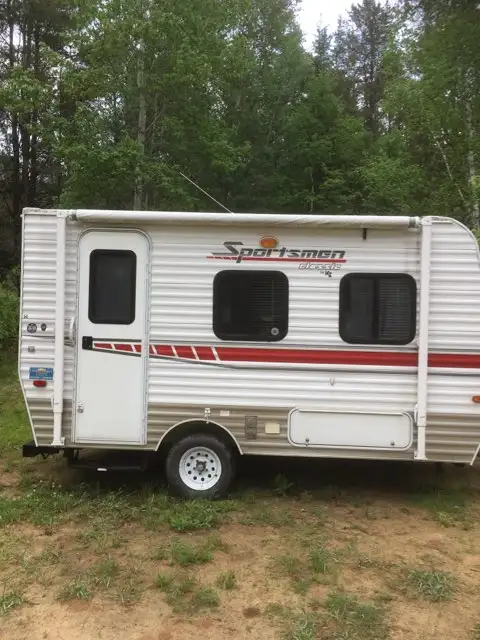 2013 Sportsman Trailer