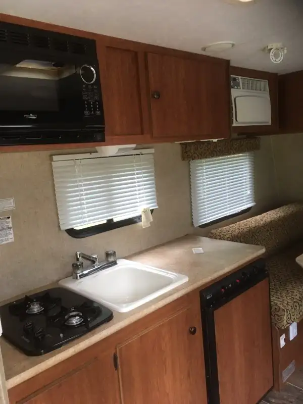 2013 Sportsman Trailer - Photo 3