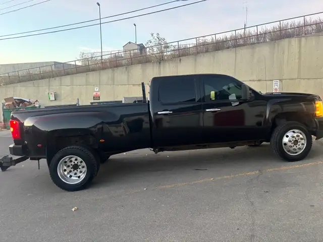 2008 Duramax Tow Truck - Photo 2