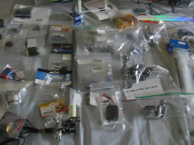 R C users looking for parts & copters-drones - Photo 2