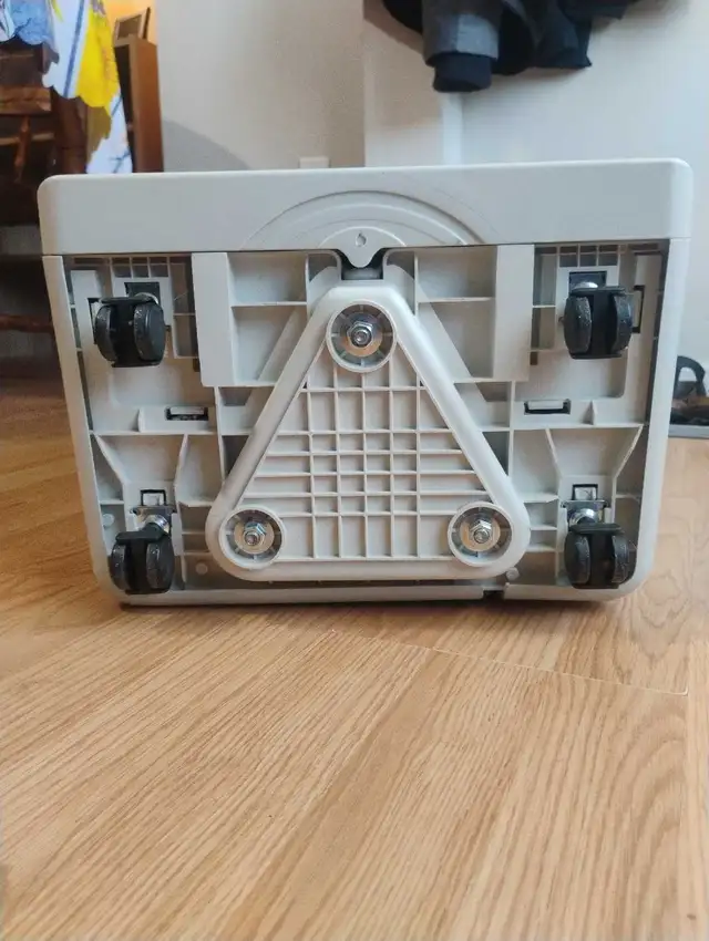 Dehumidifier - Photo 10
