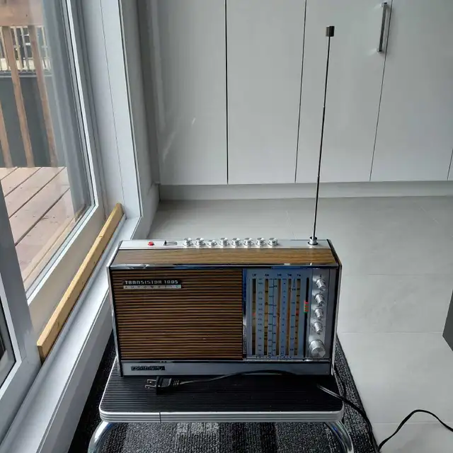 Radio portative vintage Grundig - Photo 2