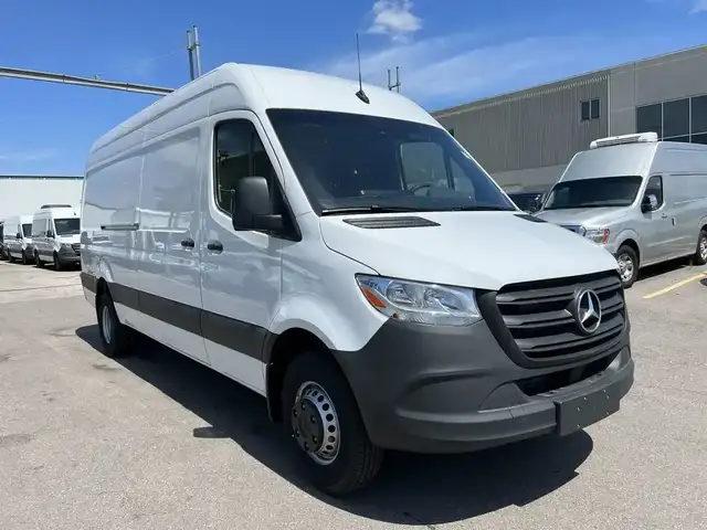 2023 Mercedes-Benz Sprinter Van Sprinter 3500XD- CARGO - Photo 2