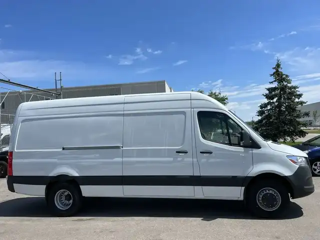 2023 Mercedes-Benz Sprinter Van Sprinter 3500XD- CARGO - Photo 3