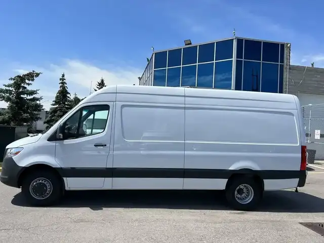 2023 Mercedes-Benz Sprinter Van Sprinter 3500XD- CARGO - Photo 4