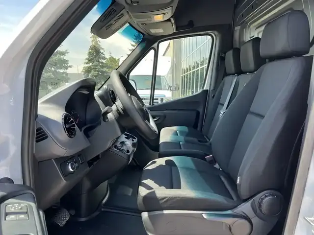 2023 Mercedes-Benz Sprinter Van Sprinter 3500XD- CARGO - Photo 12