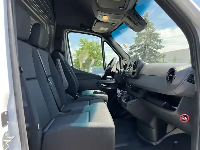 2023 Mercedes-Benz Sprinter Van Sprinter 3500XD- CARGO - Photo 14