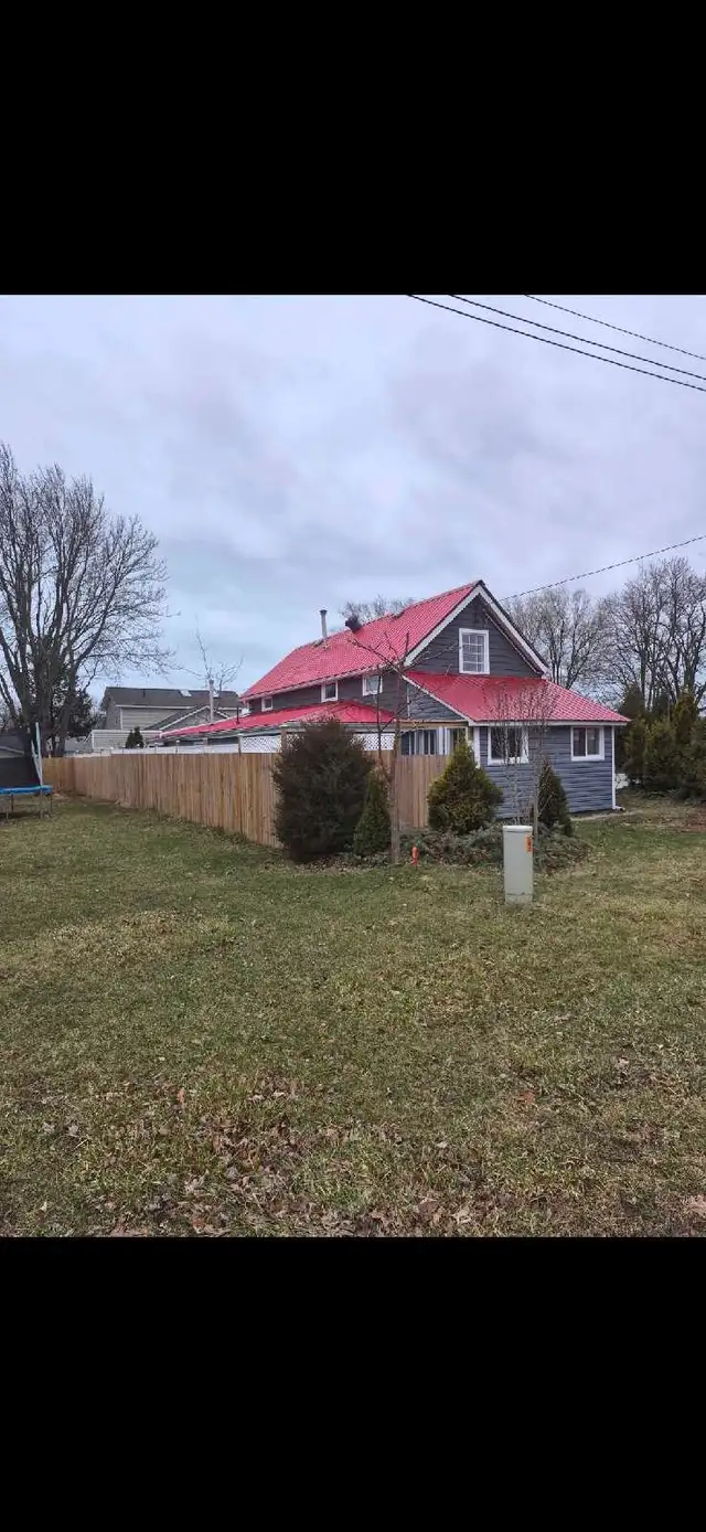 1057 oak ave house for sale Kingsville ,Ontario