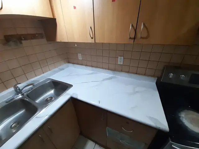Furnished Room for Rent ( Girls ) near Sheridan College Brampton - Photo 5