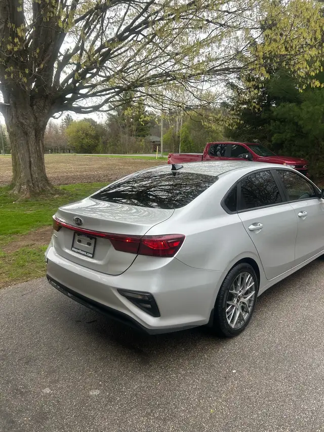 2019 Kia Forte LX - Photo 2