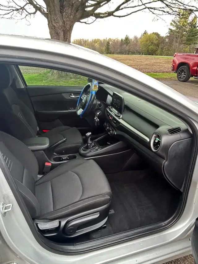 2019 Kia Forte LX - Photo 7