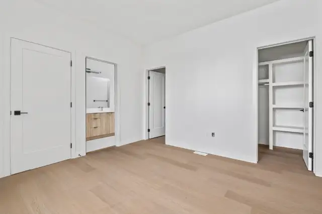 Brand New 4 Bedroom 3 bath Main floor Units.. Available!! - Photo 4