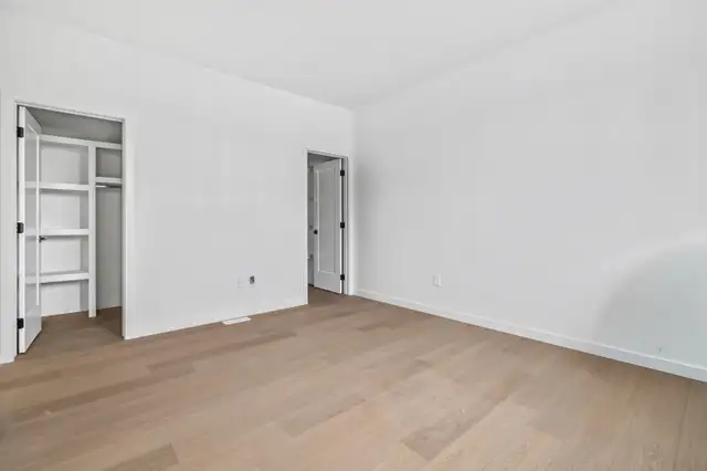 Brand New 4 Bedroom 3 bath Main floor Units.. Available!! - Photo 6