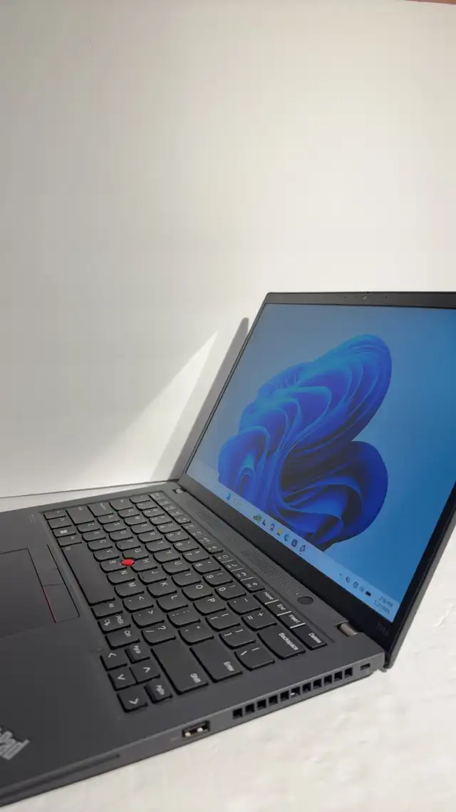 Lenovo ThinkPad T14s Gen 3 i5-1245U 16GB 512GB Laptop Win 11 AC - Photo 2