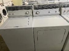 Laveuse sécheuse traditionnelles blanches Inglis
