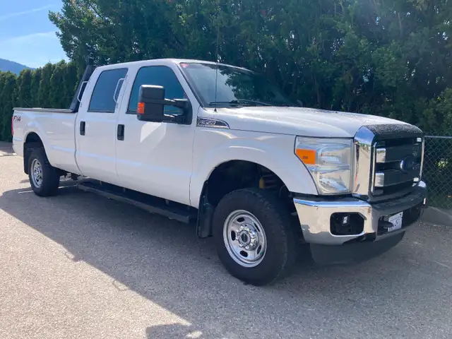 2014 Ford F350 4X4 Super Duty - Photo 2