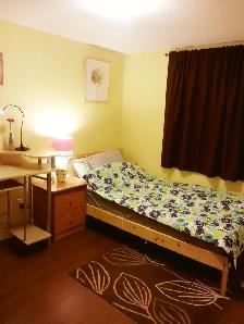 Birchmount & Eglinton ( private room )
