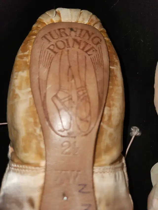 Chaussons de pointes professionnelles grandeur normale 6 - Photo 5