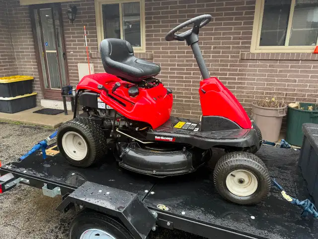 Lawn tractor - Photo 2