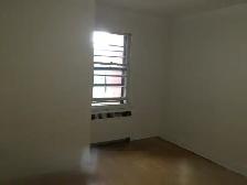 N. D. G.  Grand 4.5 apt.  près de  U. Concordia