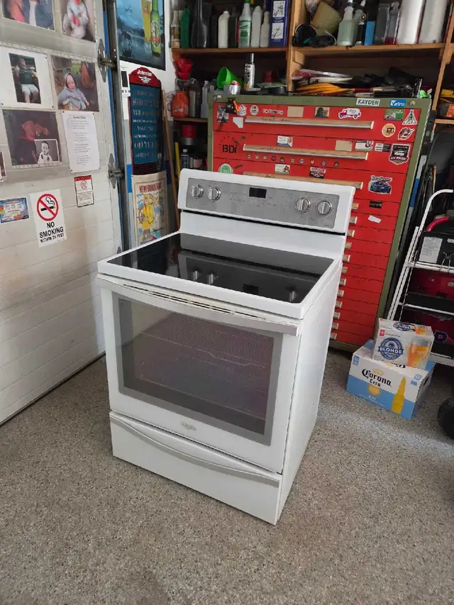 Whirlpool Convection Stove - Photo 2